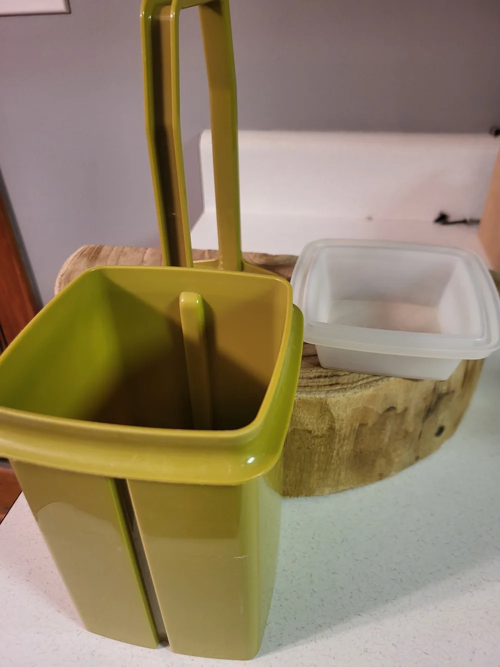Vintage Tupperware 1330-7 Pick-A-Deli Pickle Keeper 3pc Container ~ Avocado